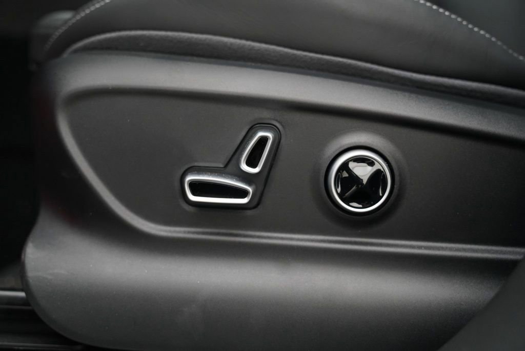 New 2025 Maserati Grecale Modena image 11