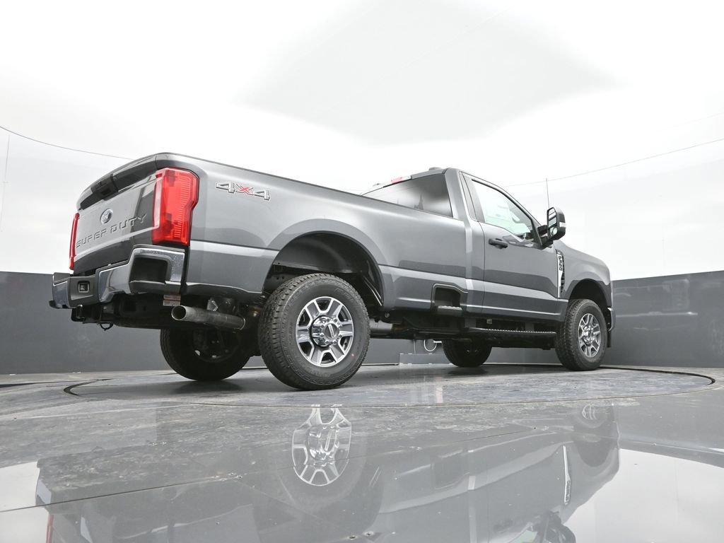 New 2025 Ford F350 XLT image 49