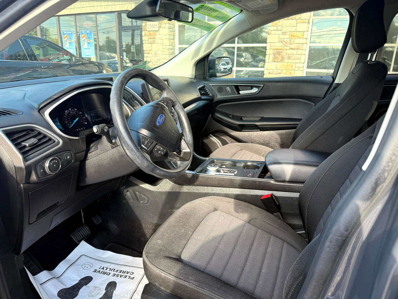 Used 2021 Ford Edge SE w/ Cargo Accessory Package image 12