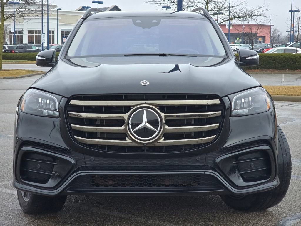 Used 2024 Mercedes-Benz GLS 580 4MATIC image 11