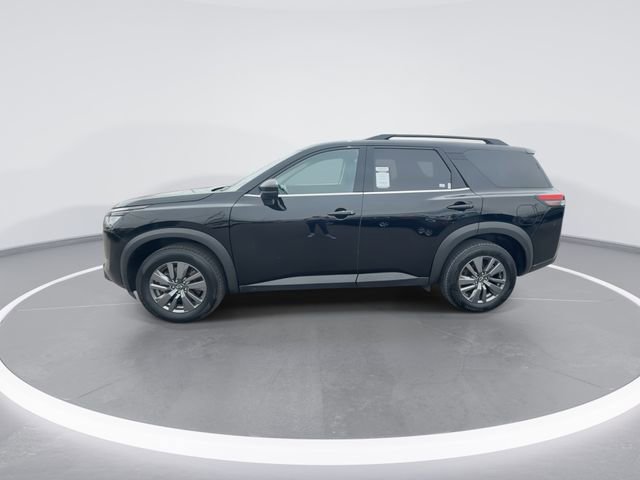 Certified 2025 Nissan Pathfinder SV FWD image 5