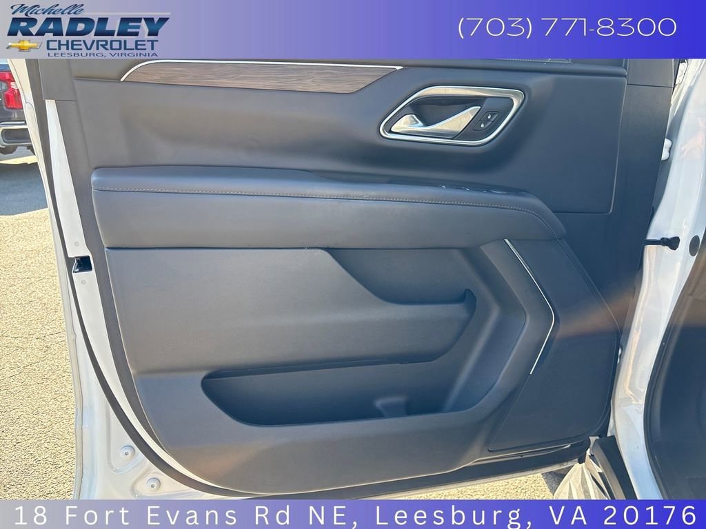 Used 2023 Chevrolet Tahoe LS AWD/4WD image 13