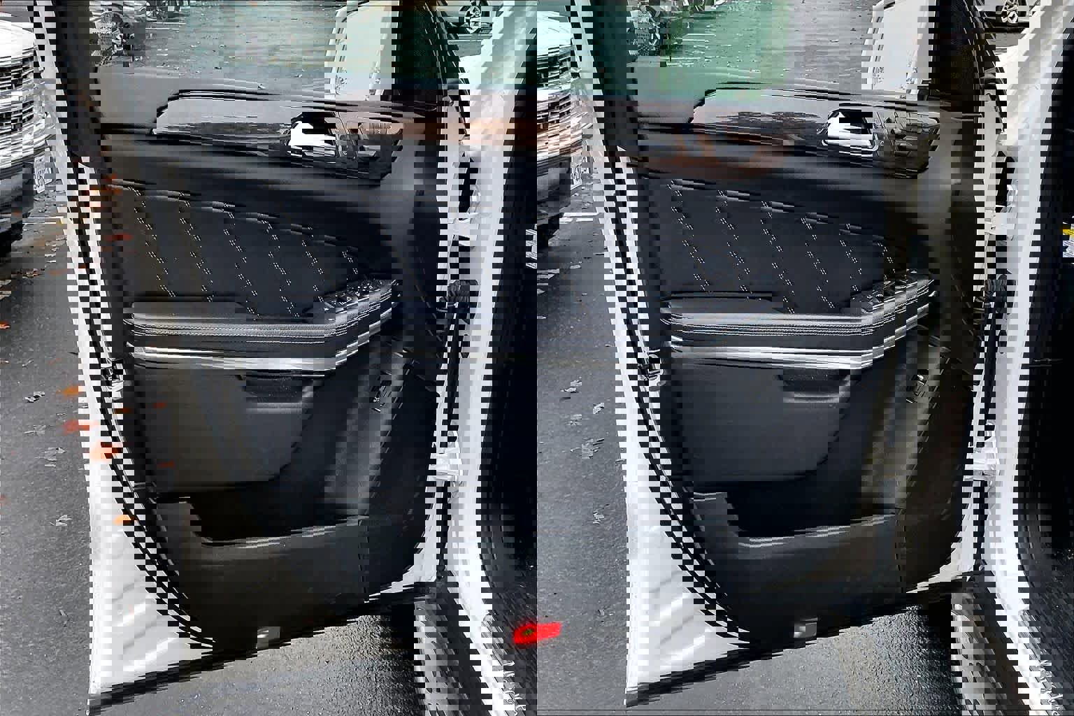 Used 2014 Mercedes-Benz GL 450 4MATIC image 24