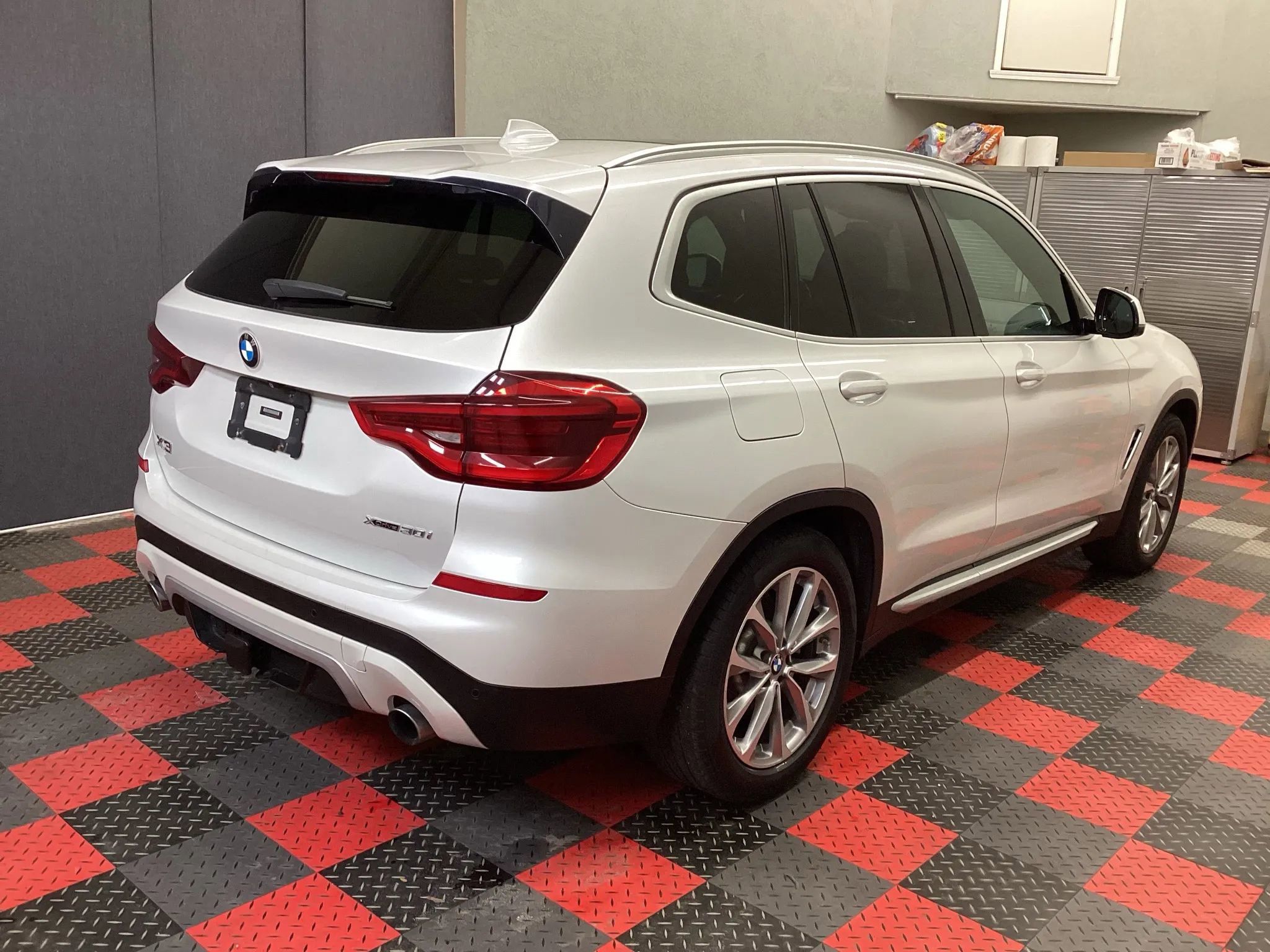 Used 2019 BMW X3 xDrive30i w/ Premium Package image 3