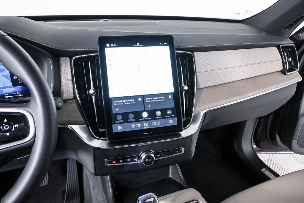 Certified 2025 Volvo XC90 T8 Plus AWD/4WD image 14