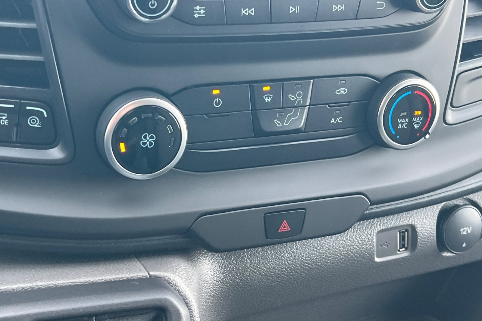 New 2025 Ford Transit 250 Low Roof AWD image 19