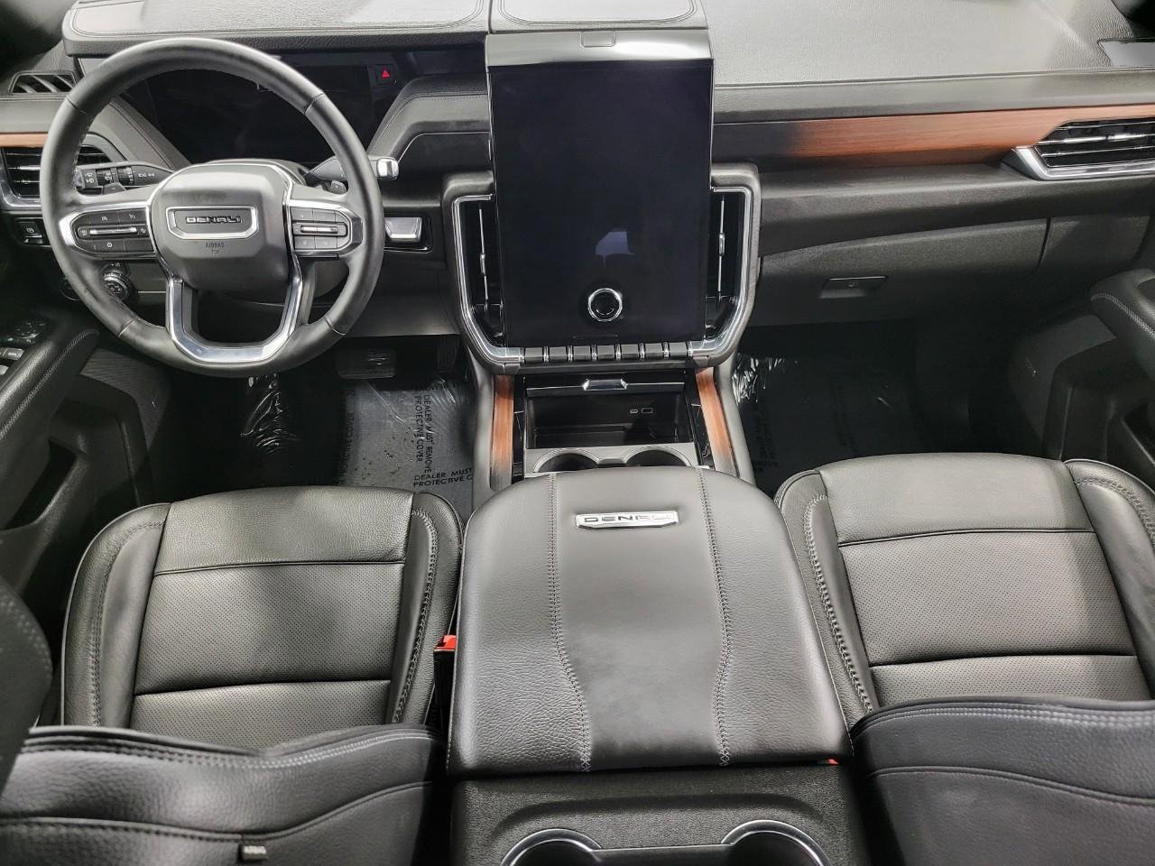 Certified 2025 GMC Yukon XL Denali image 7