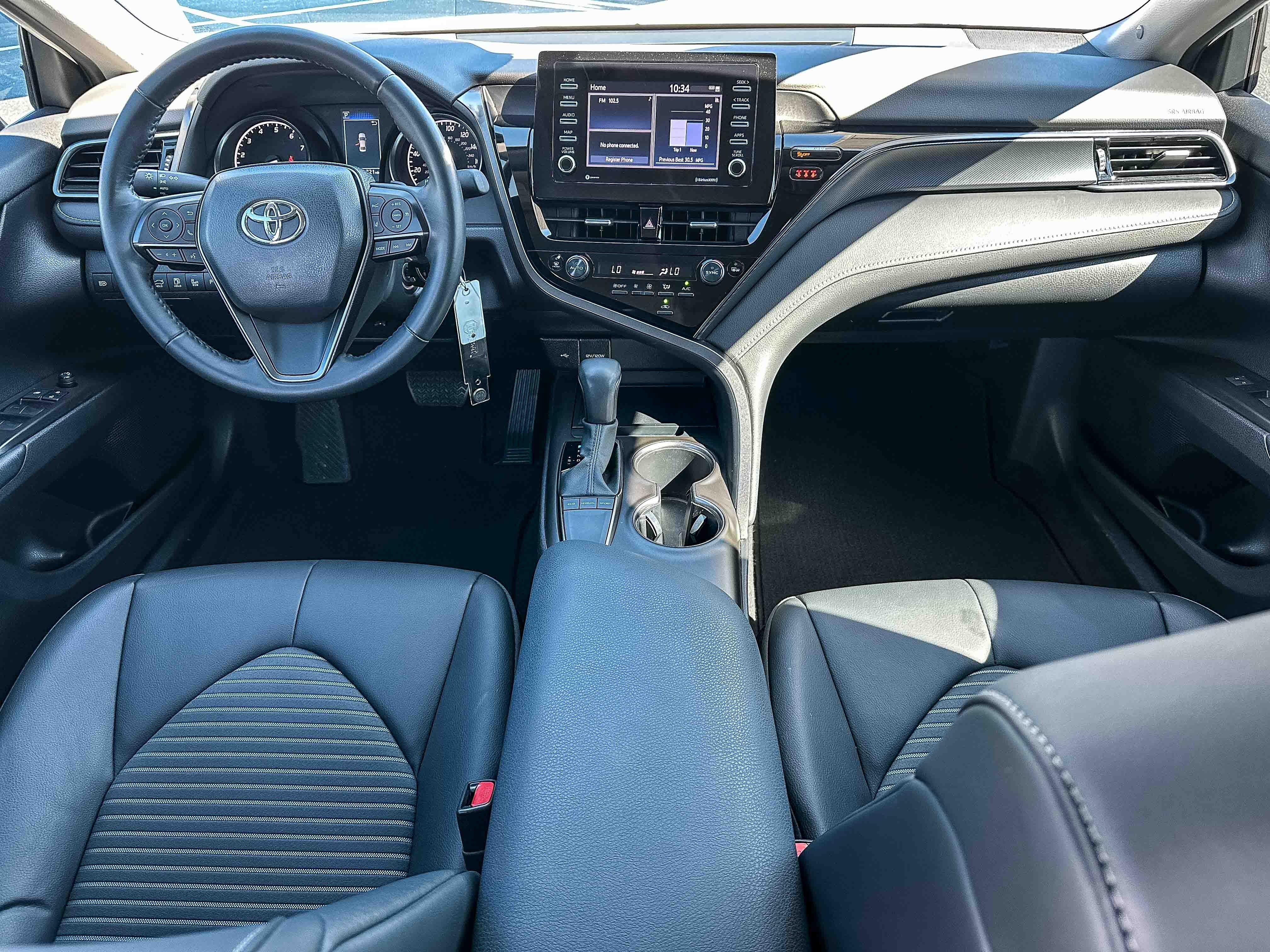 Used 2023 Toyota Camry SE image 20