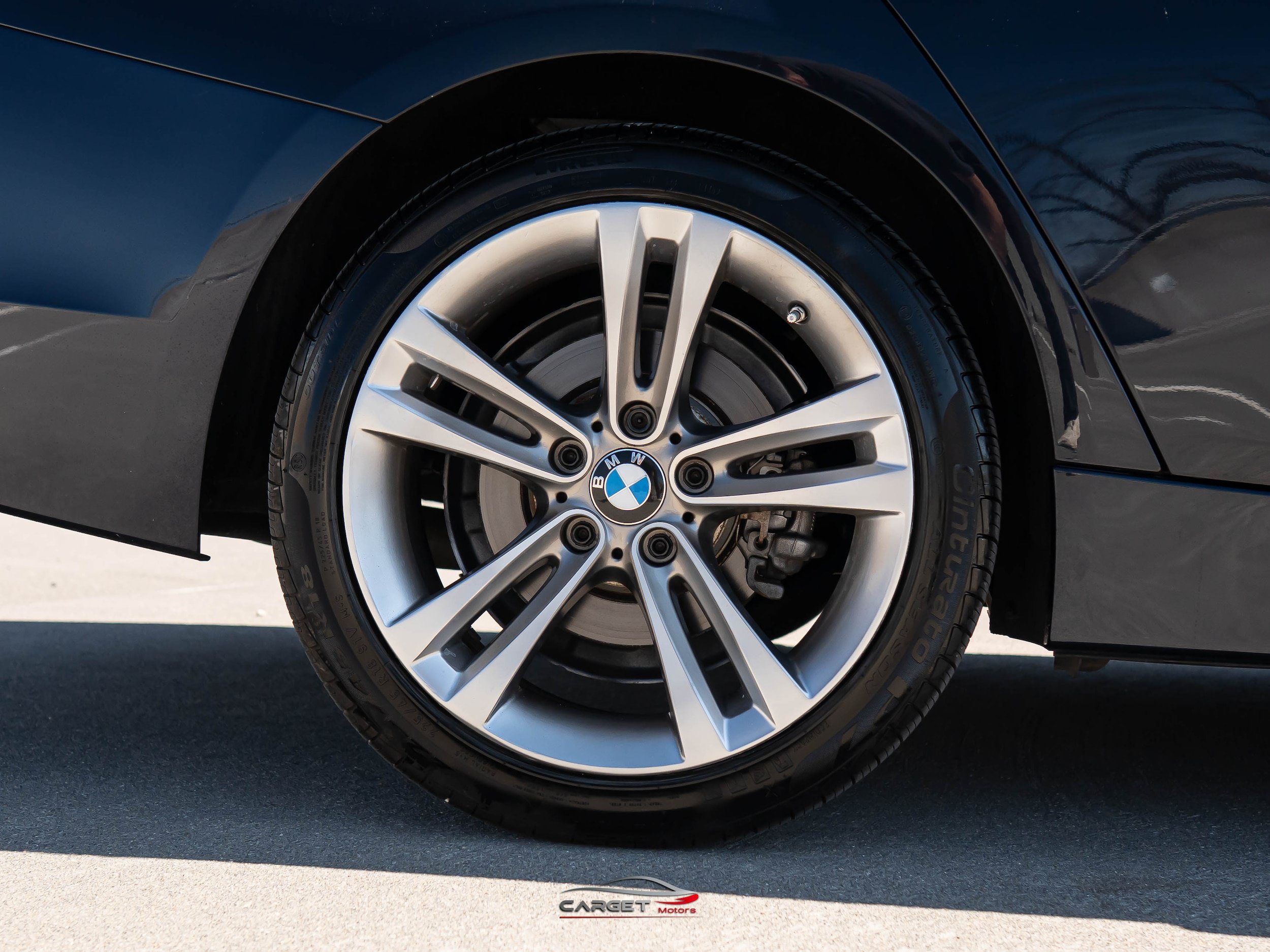 Used 2017 BMW 330i xDrive Sedan AWD/4WD image 11