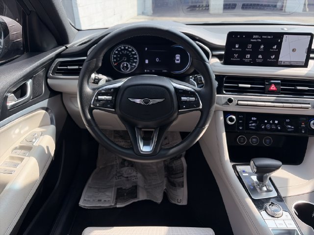 Used 2025 Genesis G70 2.5T RWD image 13