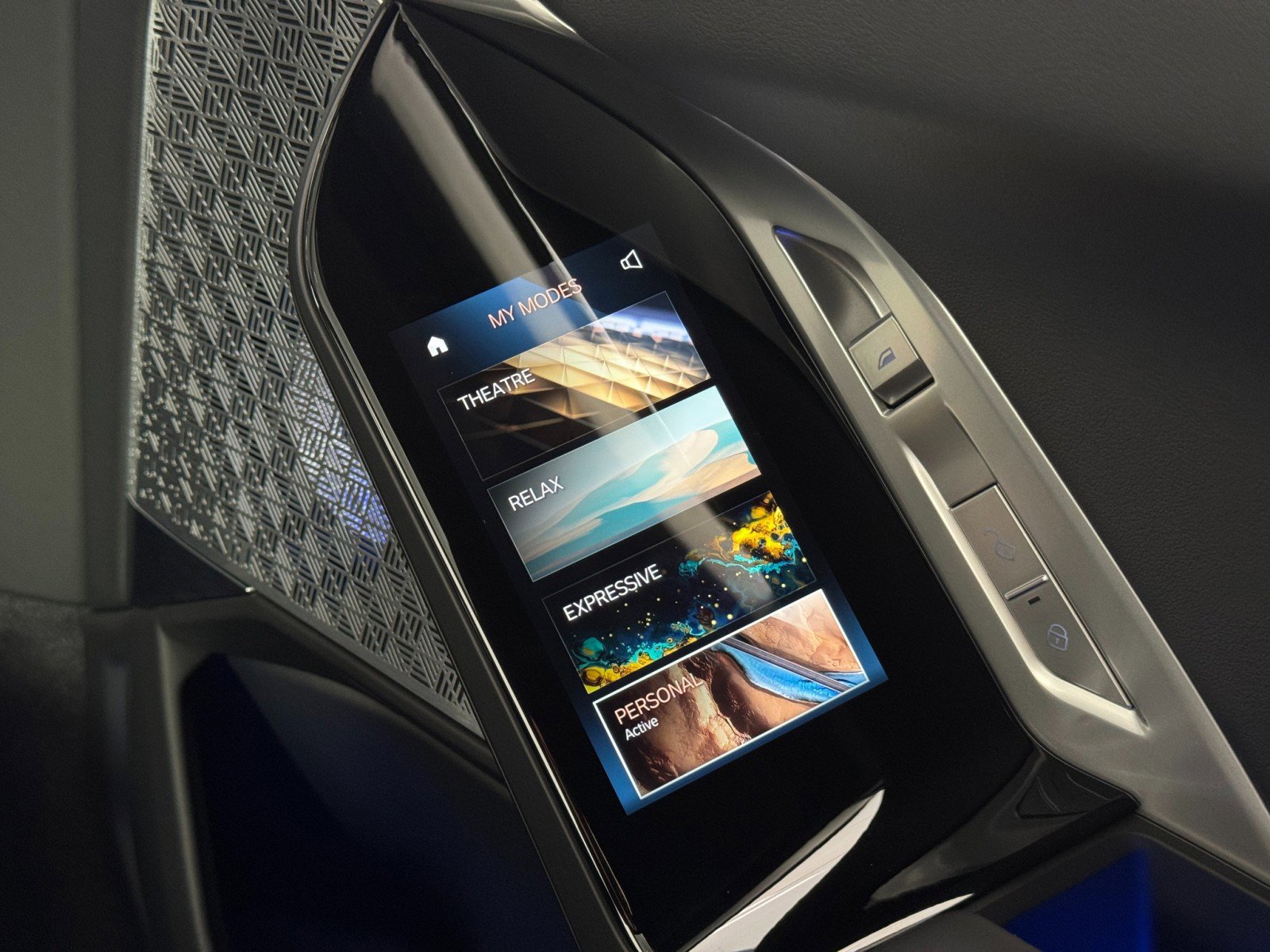 Used 2023 BMW i7 xDrive60 w/ Parking Assistance Package image 44