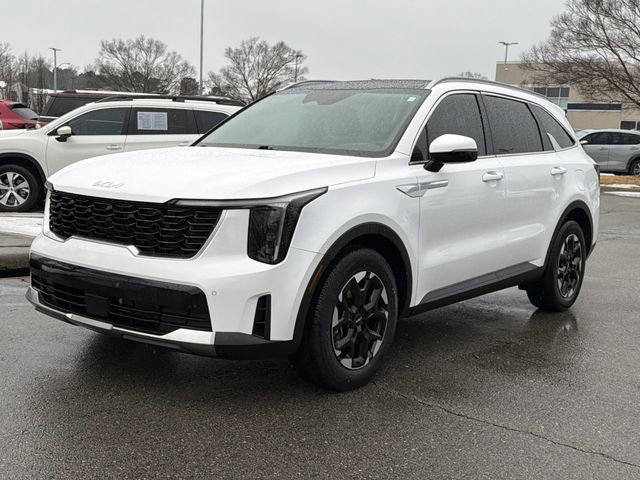 Used 2025 Kia Sorento S w/ Panoramic Sunroof Package image 4