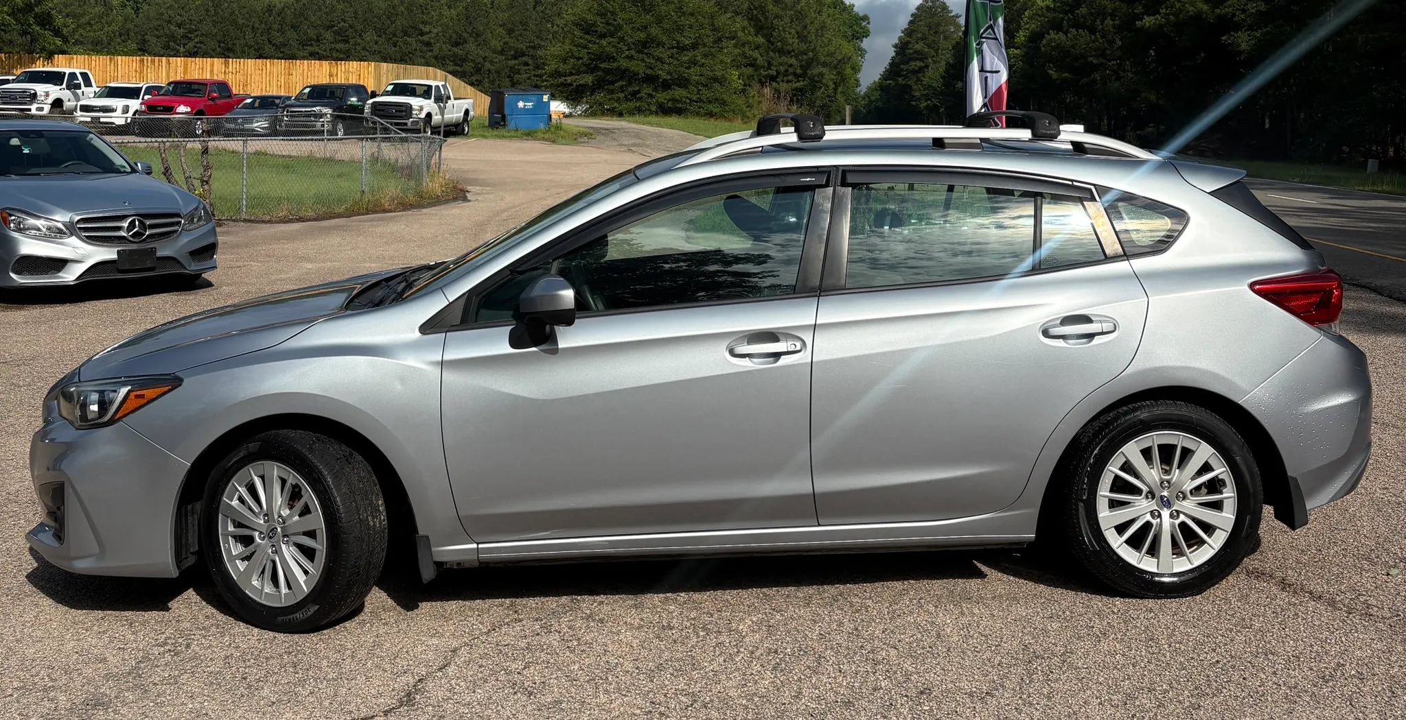 Used 2017 Subaru Impreza 2.0i Premium AWD/4WD image 3