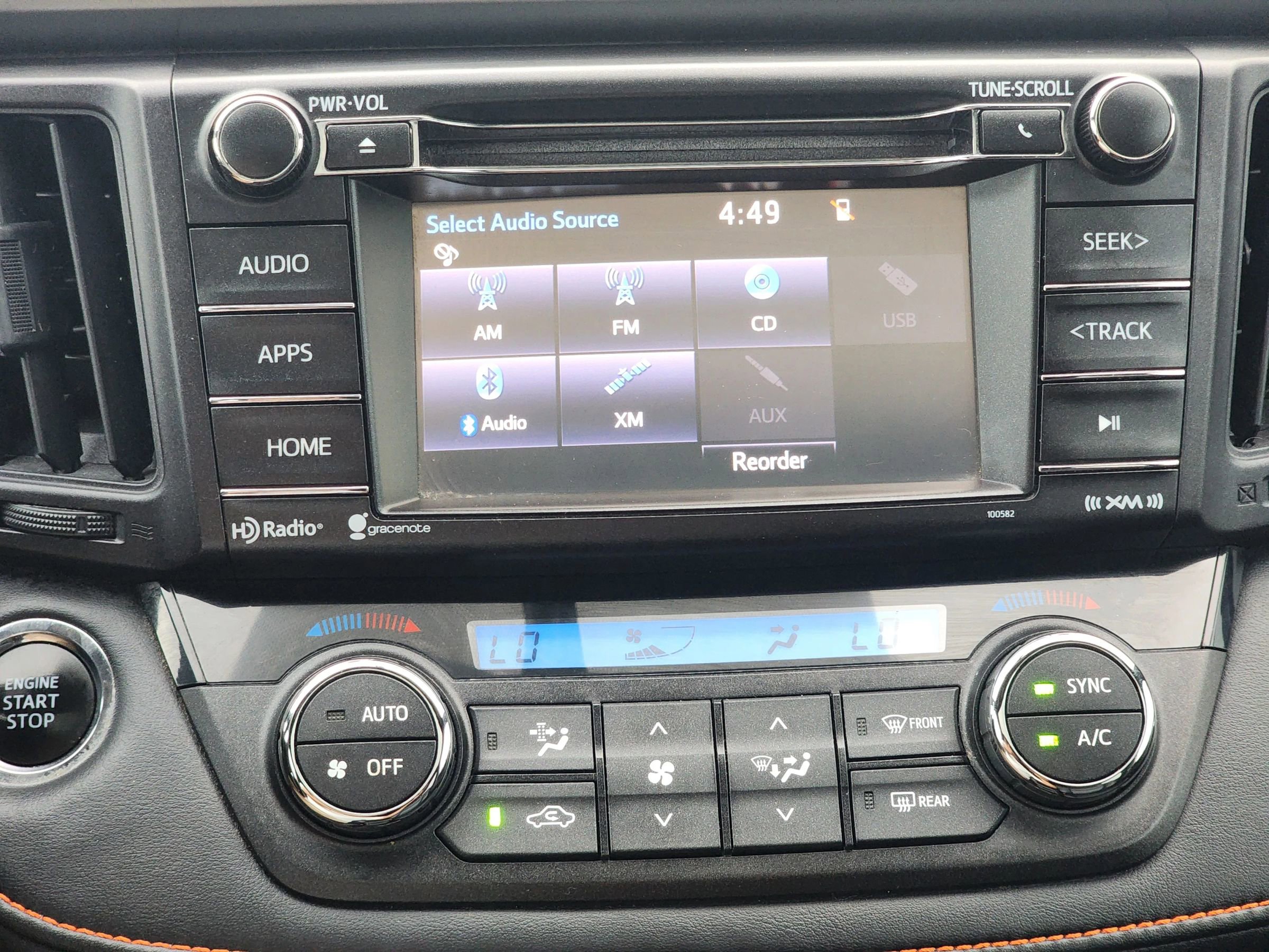 Used 2016 Toyota RAV4 SE image 16