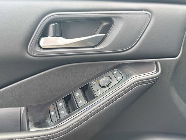 New 2026 Nissan Rogue SV FWD image 22