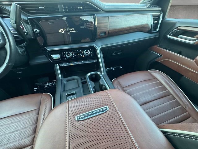 Certified 2025 GMC Sierra 2500 Denali Ultimate AWD/4WD image 3