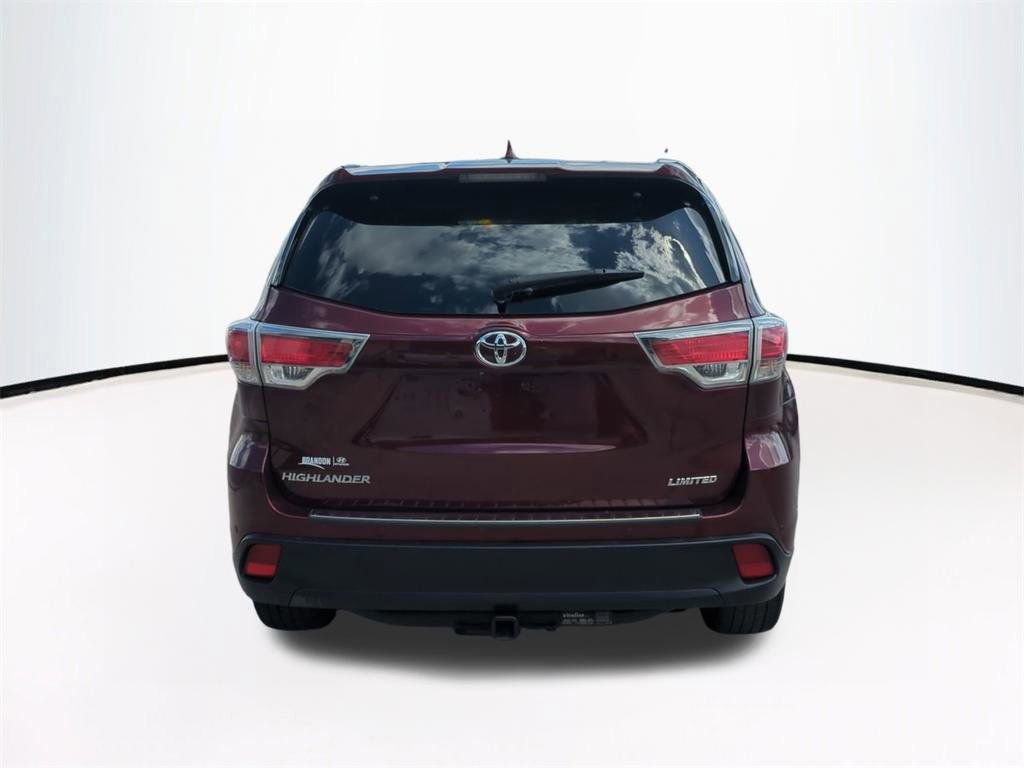 Used 2015 Toyota Highlander Limited w/ Driver Technology Package image 6