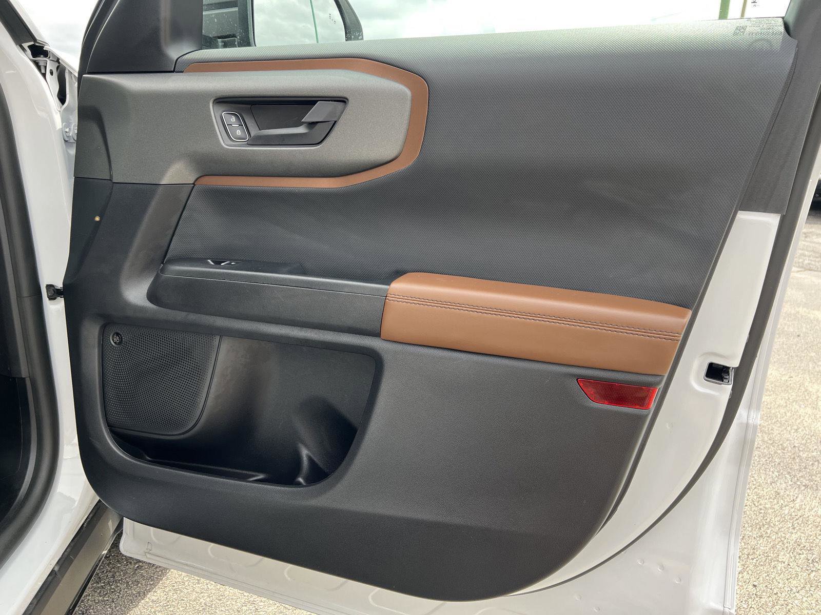 Used 2025 Ford Bronco Sport Outer Banks w/ Outer Banks Tech Package+ image 17