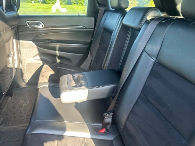 Used 2020 Jeep Grand Cherokee Altitude AWD/4WD image 37