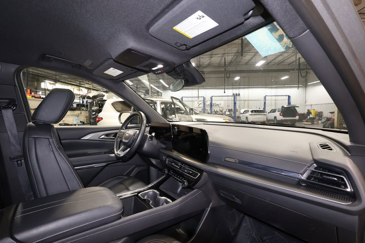 Certified 2025 Chevrolet Traverse LT image 29