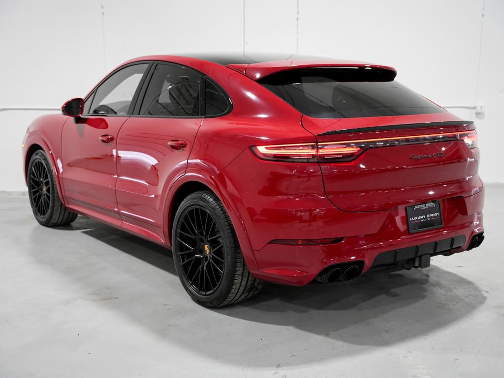 Used 2023 Porsche Cayenne GTS AWD/4WD image 3