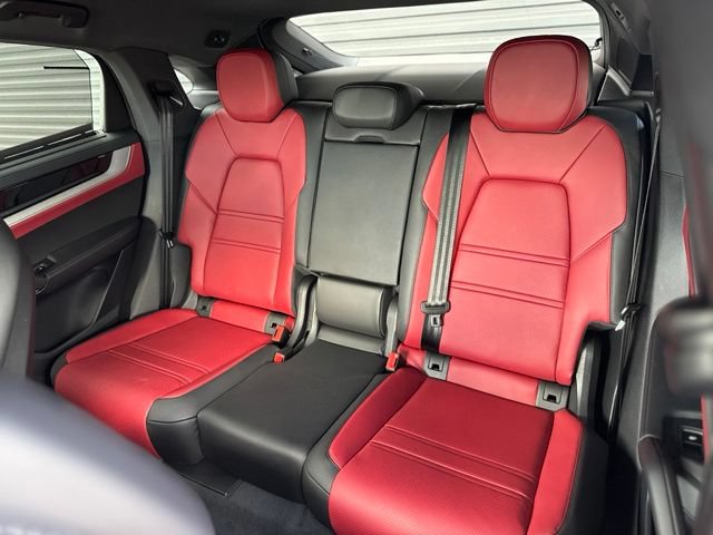 New 2026 Porsche Cayenne Coupe AWD/4WD image 34