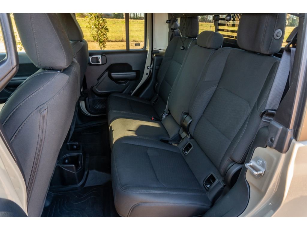 Used 2020 Jeep Gladiator Sport w/ Quick Order Package 24S image 13