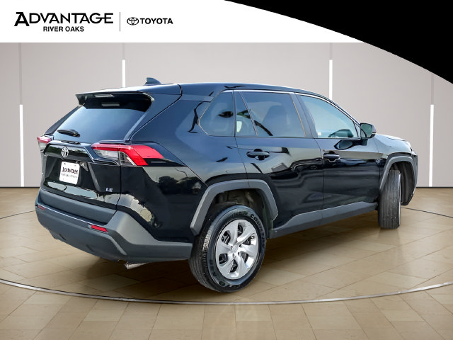 Used 2025 Toyota RAV4 LE FWD image 8