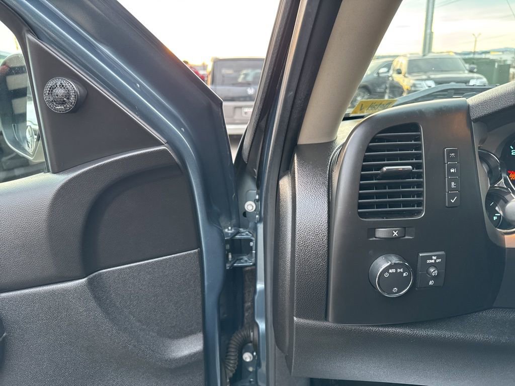 Used 2011 GMC Sierra 1500 SLE w/ Regional Value Package image 12