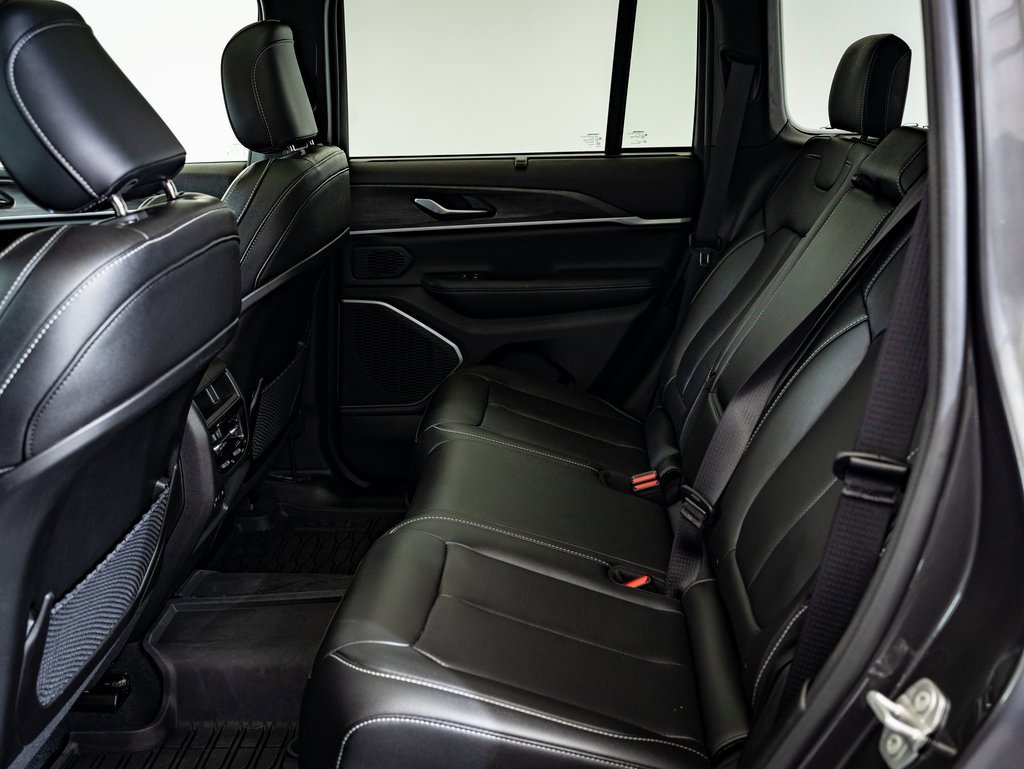 Used 2024 Jeep Grand Cherokee Limited 4xe image 34