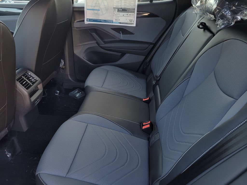 New 2026 Volkswagen Tiguan SE R-Line AWD/4WD image 5