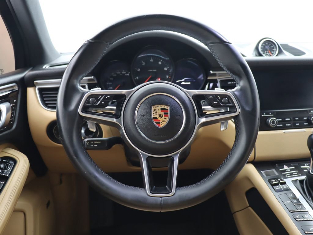 Used 2018 Porsche Macan Sport Edition AWD/4WD image 18