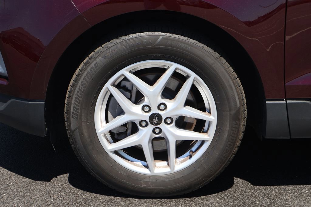 Used 2024 Ford Edge SEL AWD/4WD image 11