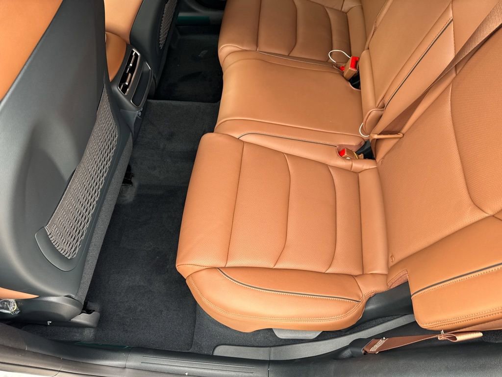 New 2026 Genesis GV70 2.5T Advanced AWD/4WD image 14