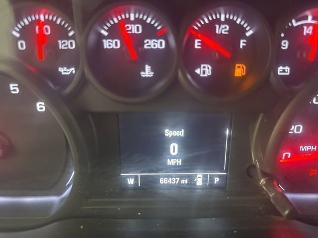 Used 2020 Chevrolet Silverado 1500 Custom w/ Custom Value Package image 12