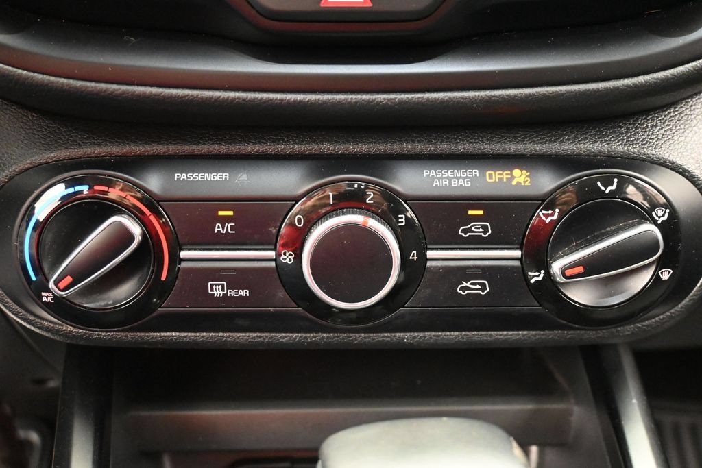 Used 2021 Kia Soul GT-Line FWD image 25