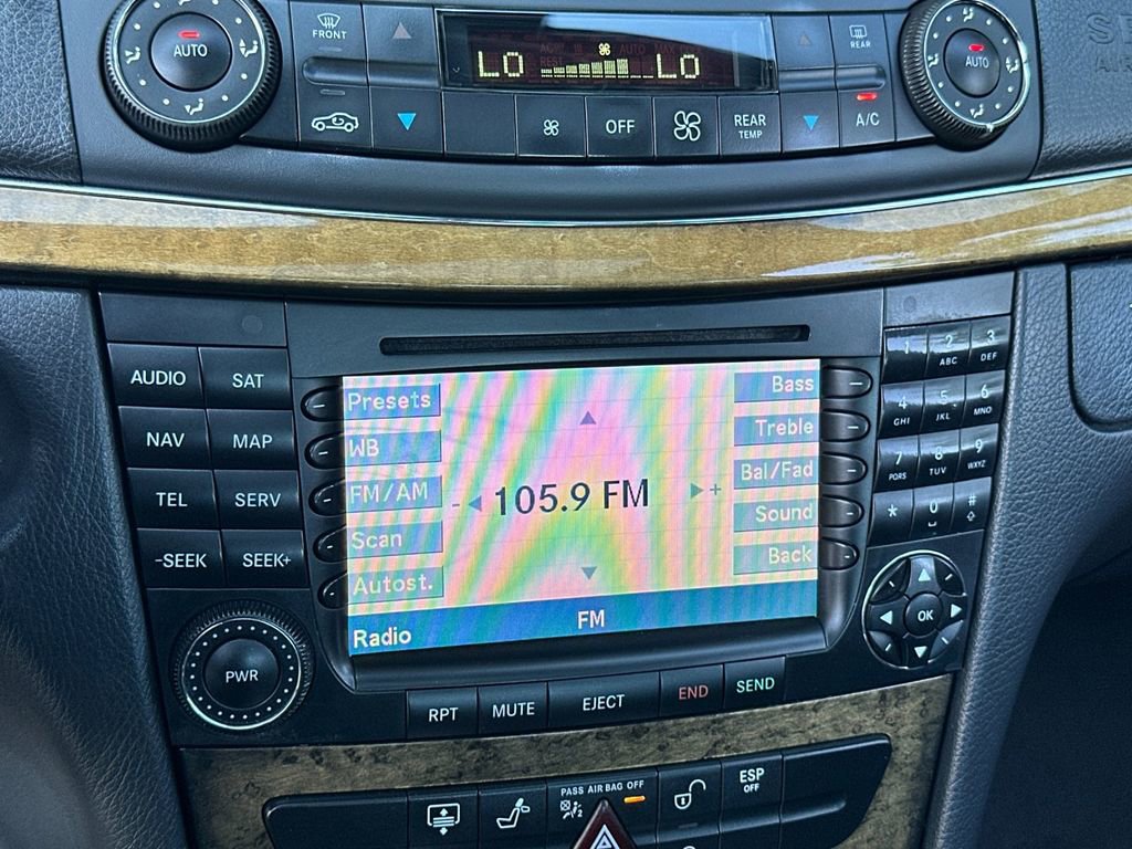 Used 2005 Mercedes-Benz E 500 Sedan image 17