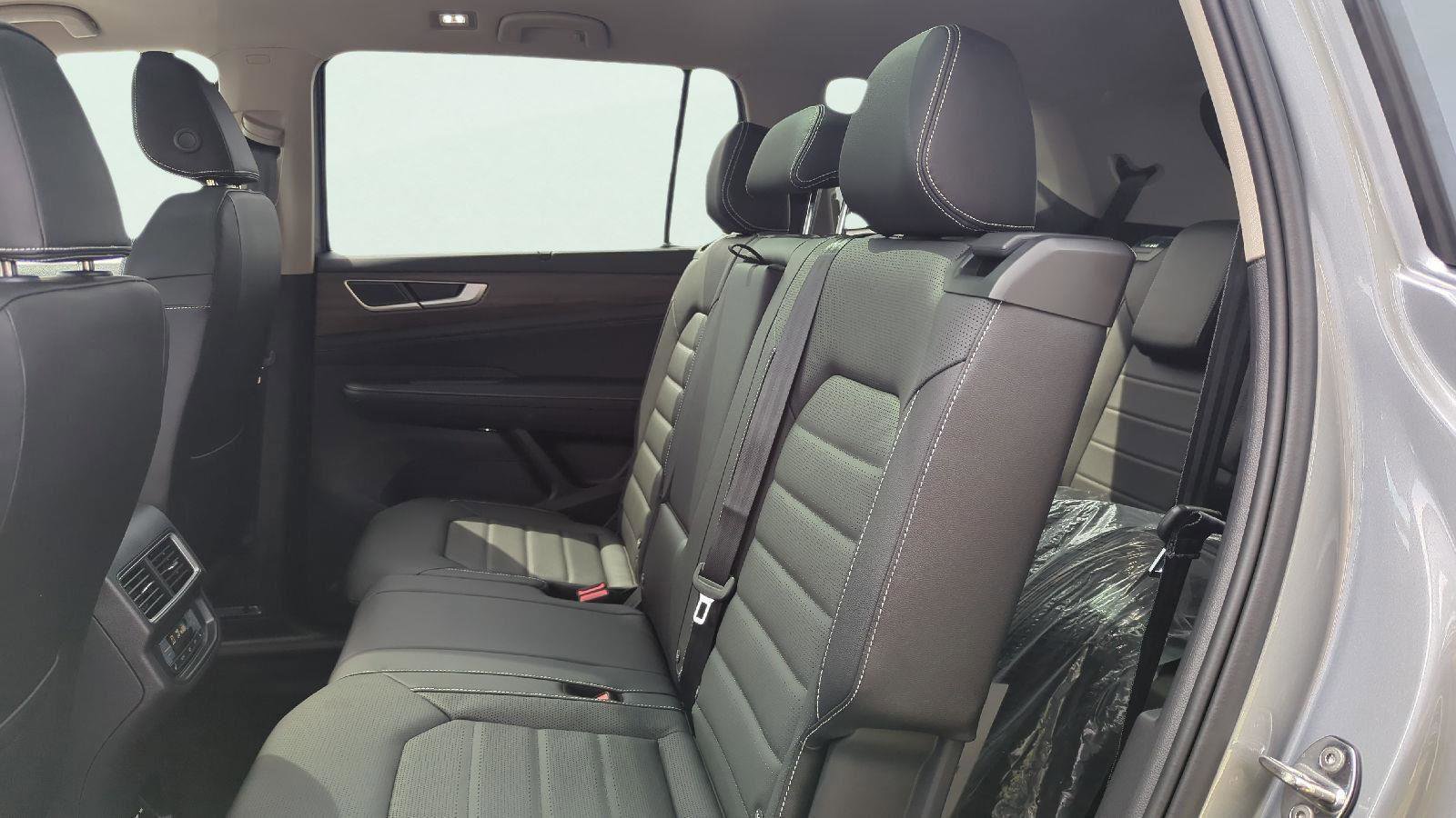 New 2026 Volkswagen Atlas SEL image 15