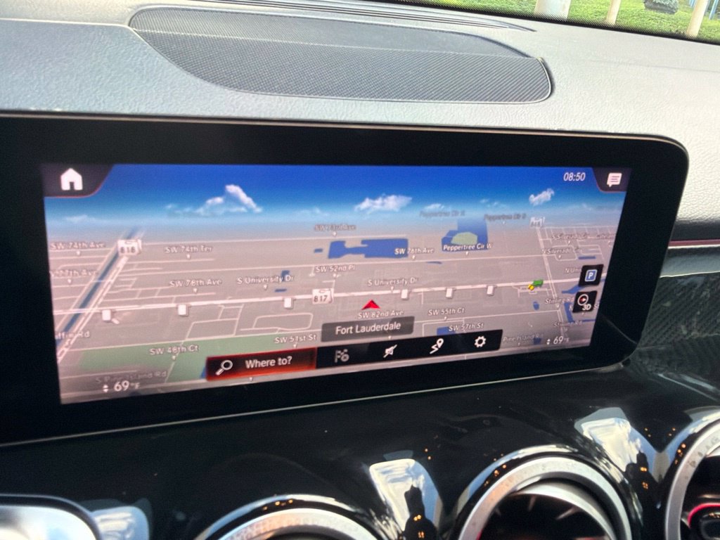 Used 2022 Mercedes-Benz GLB 250 4MATIC image 11