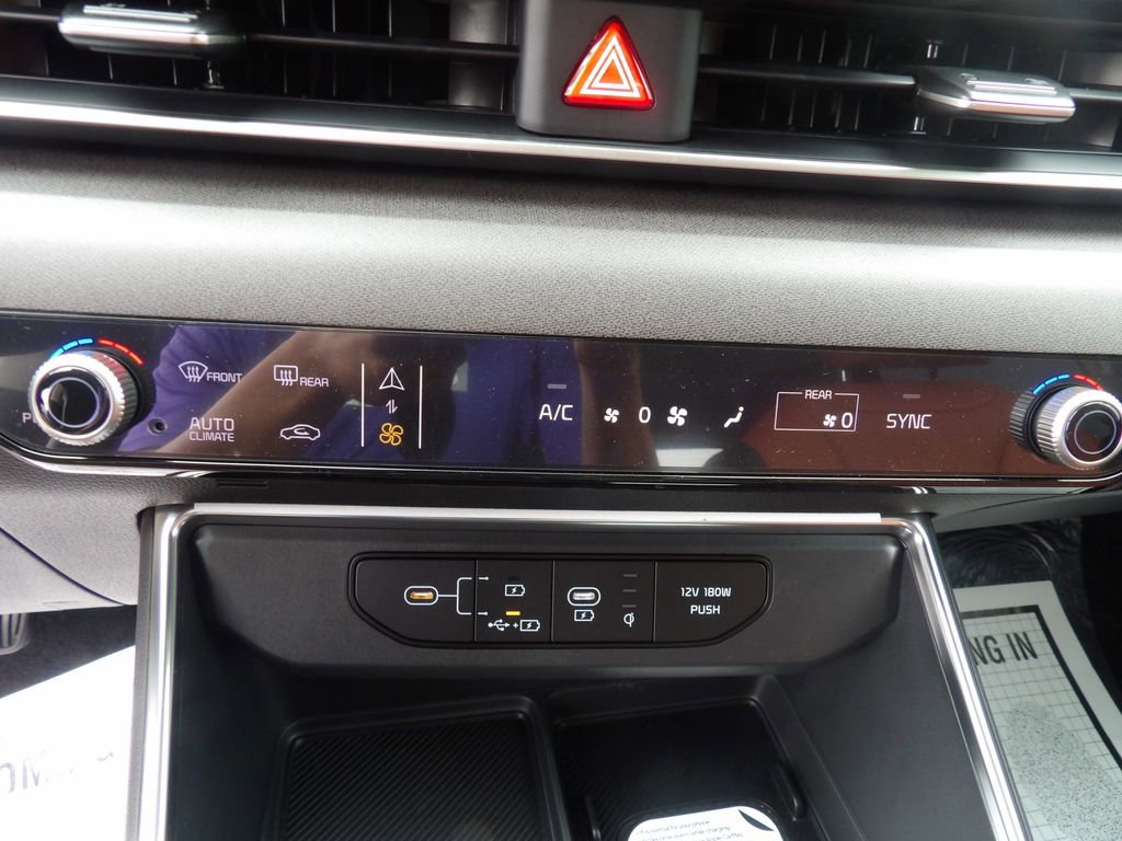 New 2026 Kia Carnival EX FWD image 20