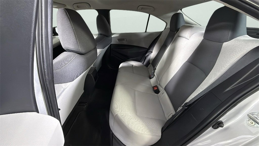 Used 2022 Toyota Corolla LE image 25