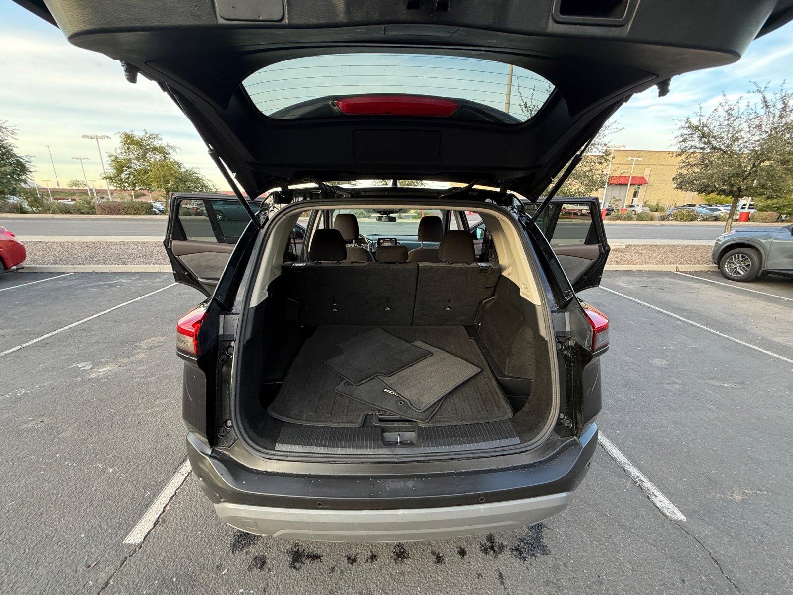 Certified 2021 Nissan Rogue SV image 34