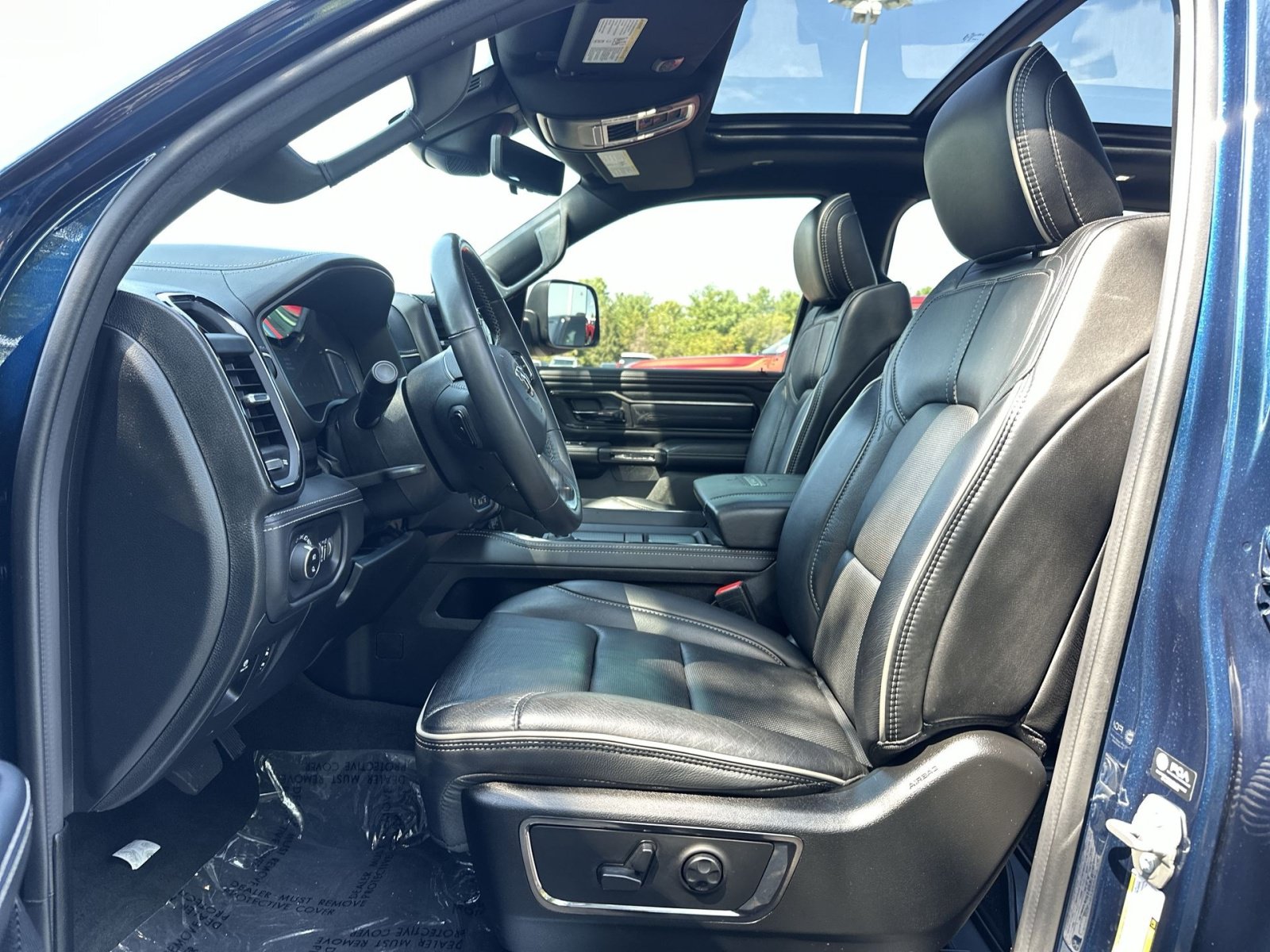 Used 2024 RAM 1500 Limited AWD/4WD image 14