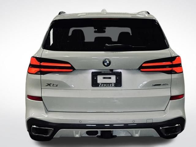 New 2026 BMW X5 xDrive40i w/ M Sport Package AWD/4WD image 6