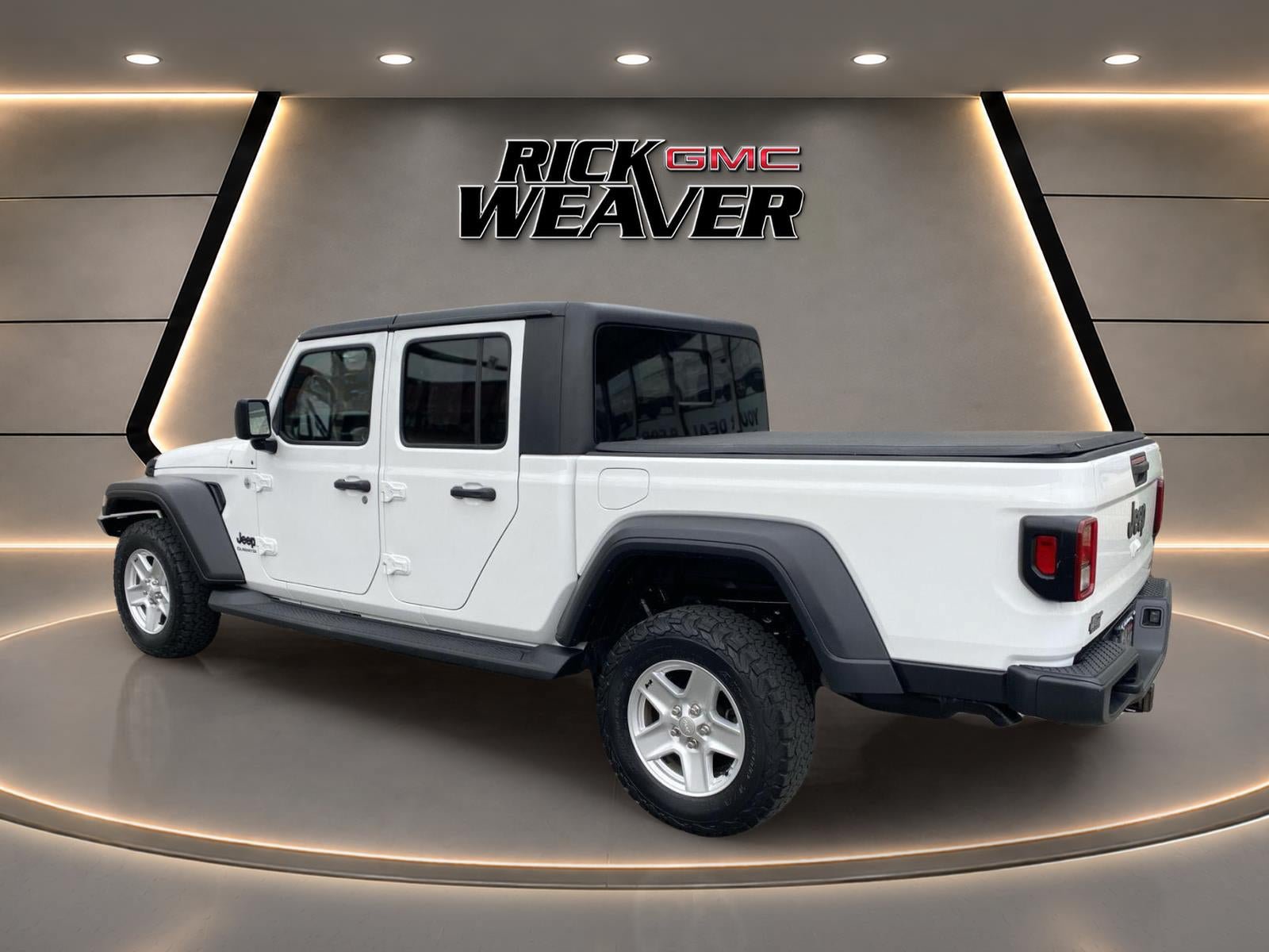 Used 2020 Jeep Gladiator Sport w/ Quick Order Package 23S AWD/4WD image 3