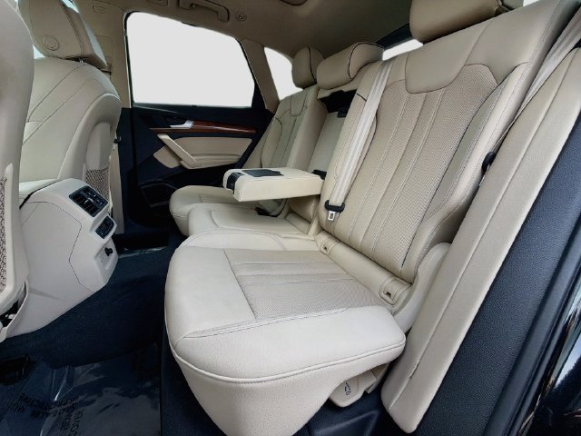 Used 2021 Audi Q5 Prestige AWD/4WD image 20