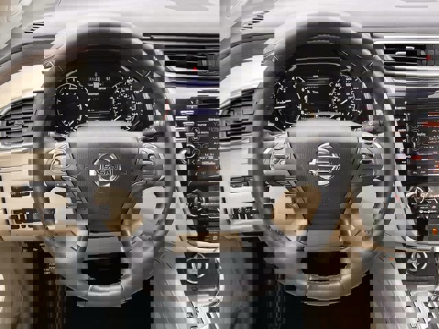 Used 2019 Nissan Murano Platinum w/ Cargo Package image 13