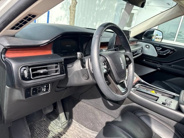 Used 2023 Lincoln Aviator Reserve w/ Equipment Group 201A AWD/4WD image 8