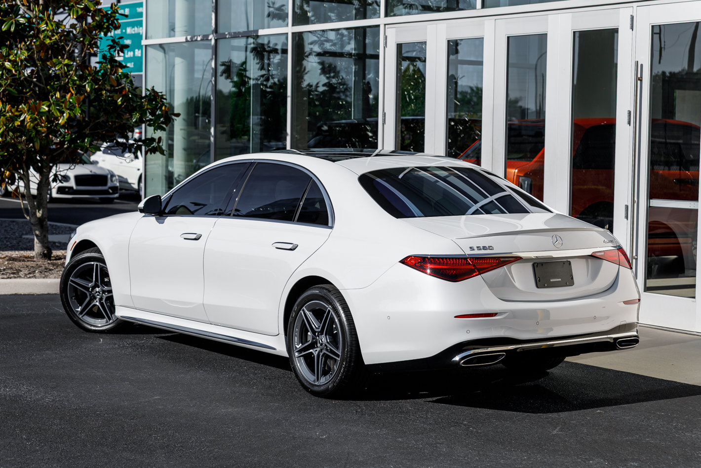 Used 2025 Mercedes-Benz S 580 4MATIC Sedan image 9