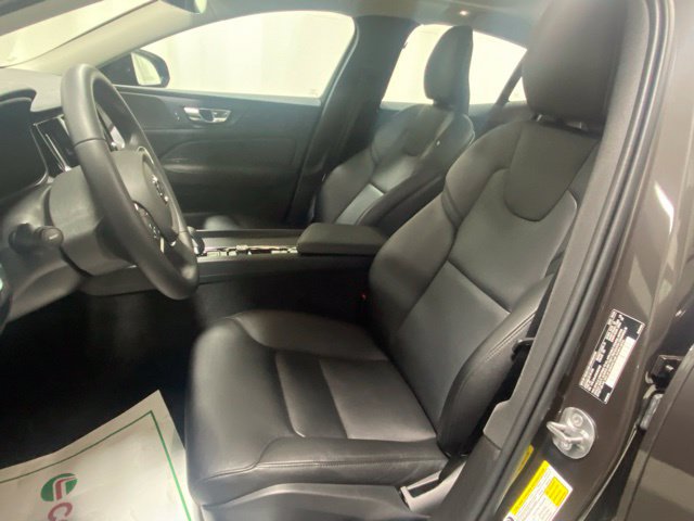 Certified 2025 Volvo S60 B5 Core AWD/4WD image 11